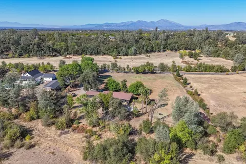View/Area - 9411 Brandy Ln, Redding, CA 96003 photo 10 of 22