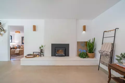 Living - 9411 Brandy Ln, Redding, CA 96003 photo 5 of 10