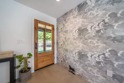 Entry Way - 9411 Brandy Ln, Redding, CA 96003 photo 1 of 1