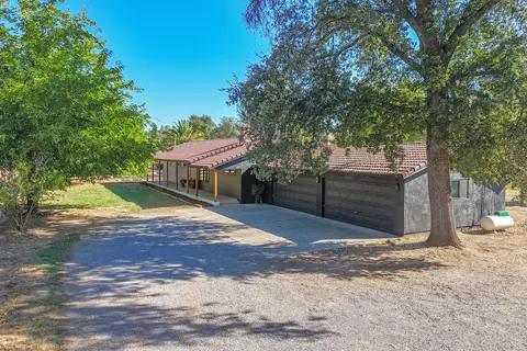 Exterior - 9411 Brandy Ln, Redding, CA 96003 photo 48 of 61