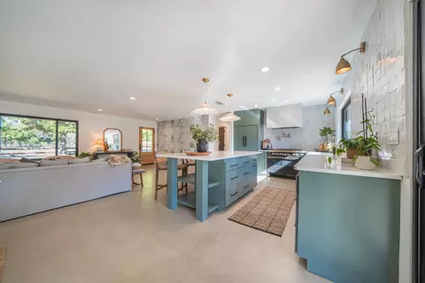 Kitchen - 9411 Brandy Ln, Redding, CA 96003 photo 1 of 12