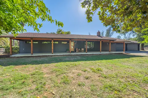 Exterior - 9411 Brandy Ln, Redding, CA 96003 photo 5 of 61
