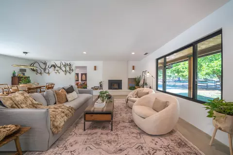 Living - 9411 Brandy Ln, Redding, CA 96003 photo 4 of 10