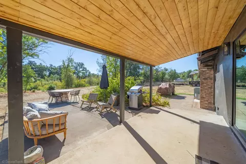 Exterior - 9411 Brandy Ln, Redding, CA 96003 photo 30 of 61