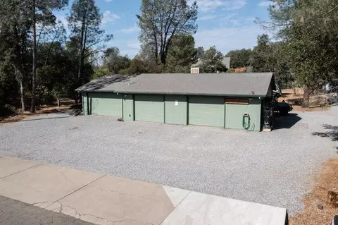 20034 Portero Dr, Redding, CA 96003 photo 3