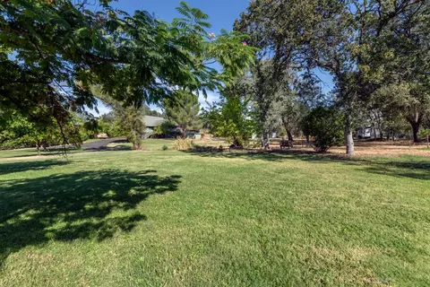 20034 Portero Dr, Redding, CA 96003 photo 15