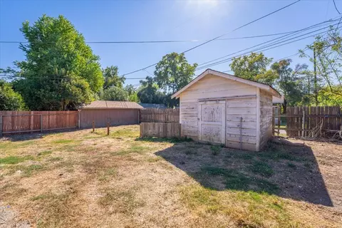 Exterior - 457 Lincoln St, Red Bluff, CA 96080 photo 9 of 15