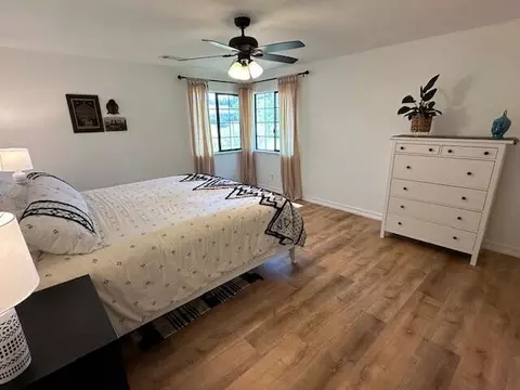 Bedroom - 8954 Olney Park Dr, Redding, CA 96001 photo 2 of 11