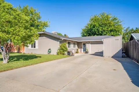 690 Nicklaus Ave, Red Bluff, CA 96080 photo 2