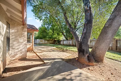 Exterior - 3697 Sunwood Dr, Redding, CA 96002 photo 3 of 5