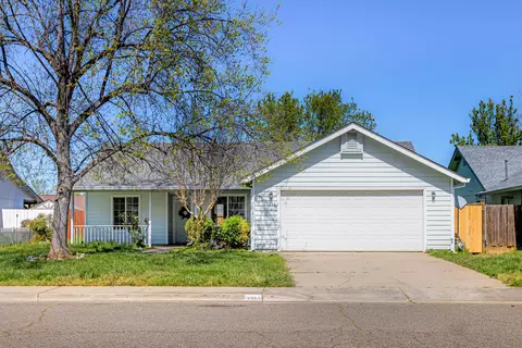 3366 Lyndsey Ln, Anderson, CA 96007