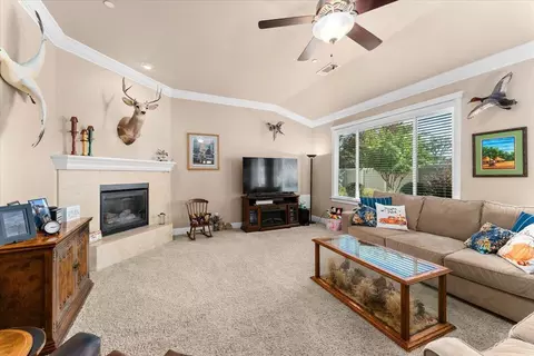 1961 Balzac Ct, Redding, CA 96003 photo 5