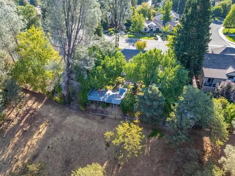 2503 Cumberland Dr, Redding, CA 96001 photo 35