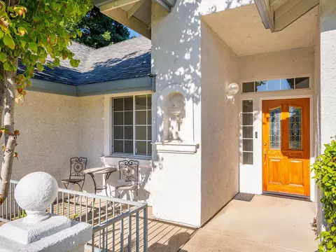 2503 Cumberland Dr, Redding, CA 96001 photo 3
