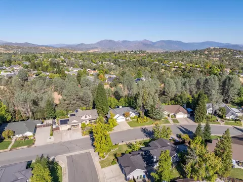 2503 Cumberland Dr, Redding, CA 96001 photo 38