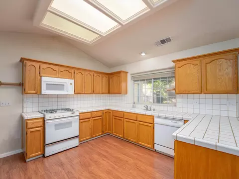 2503 Cumberland Dr, Redding, CA 96001 photo 9
