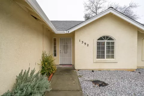 1392 Madewood Ln, Redding, CA 96002 photo 2