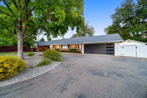 Exterior - 702 Gary Ct, Redding, CA 96002 photo 5 of 5