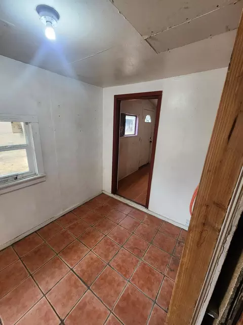 Entry Way - 3749 Riverside Ave, Anderson, CA 96007 photo 2 of 2