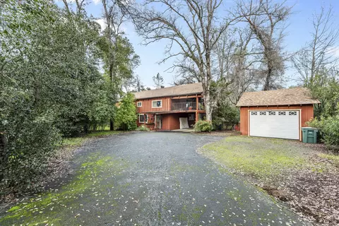8535 Ranchette Dr, Redding, CA 96001