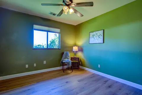 470 Peppertree Ln, Redding, CA 96003 photo 20