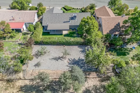 470 Peppertree Ln, Redding, CA 96003 photo 33
