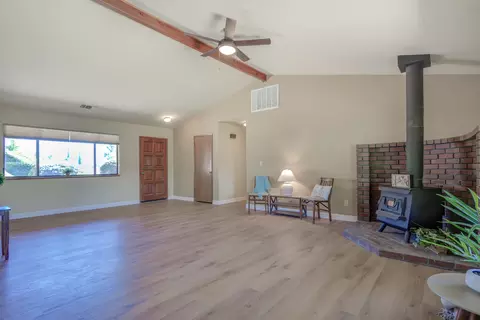 470 Peppertree Ln, Redding, CA 96003 photo 7