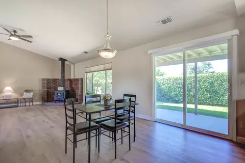 470 Peppertree Ln, Redding, CA 96003 photo 12