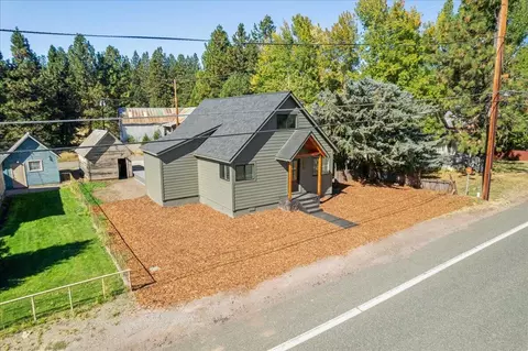 Exterior - 233 Squaw Valley Rd, Mccloud, CA 96057 photo 2 of 12