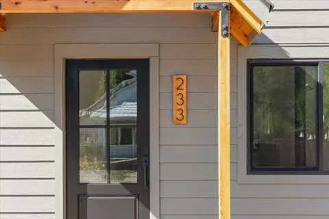 Exterior - 233 Squaw Valley Rd, Mccloud, CA 96057 photo 10 of 12