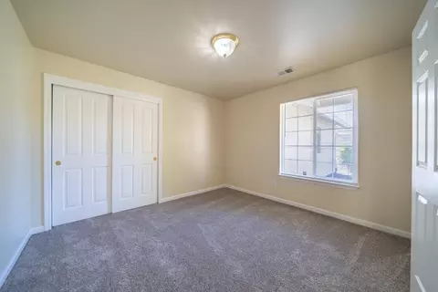 3445 Meridian Dr, Redding, CA 96002 photo 10