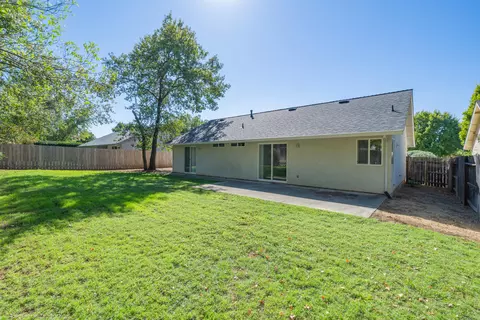 3445 Meridian Dr, Redding, CA 96002 photo 20
