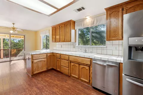 11621 Sonora Trl, Redding, CA 96003 photo 4