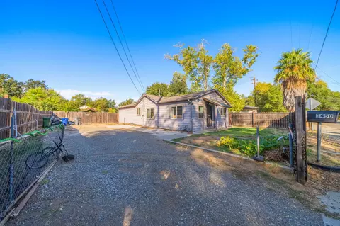 Exterior - 5450 Cedars Rd, Redding, CA 96001 photo 9 of 9
