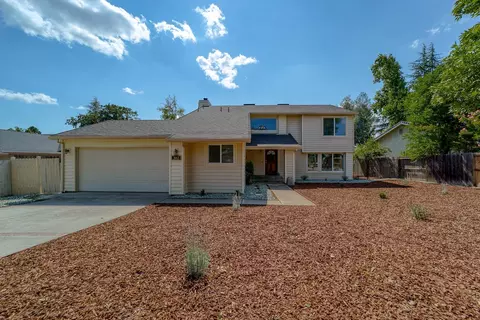 3663 Wasatch Dr, Redding, CA 96001
