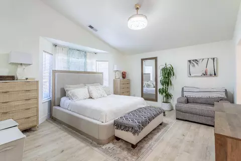 Bedroom - 1519 Whistling Dr, Redding, CA 96003 photo 1 of 4