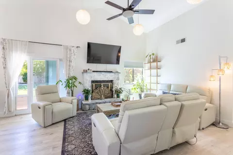 Living - 1519 Whistling Dr, Redding, CA 96003 photo 1 of 3
