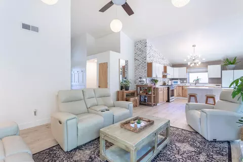 Living - 1519 Whistling Dr, Redding, CA 96003 photo 2 of 3