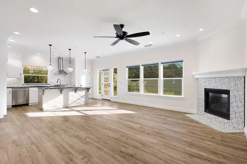 Living - 1421 Spinnaker Dr, Redding, CA 96003 photo 5 of 6