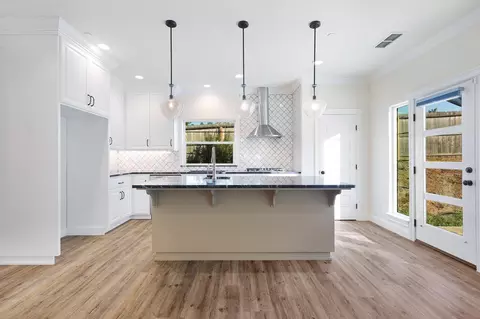 Kitchen - 1421 Spinnaker Dr, Redding, CA 96003 photo 1 of 2