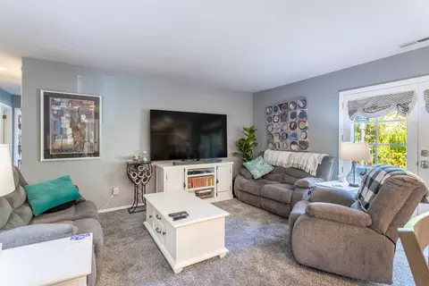 3665 Oro St, Redding, CA 96001 photo 7