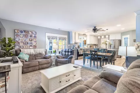 3665 Oro St, Redding, CA 96001 photo 8
