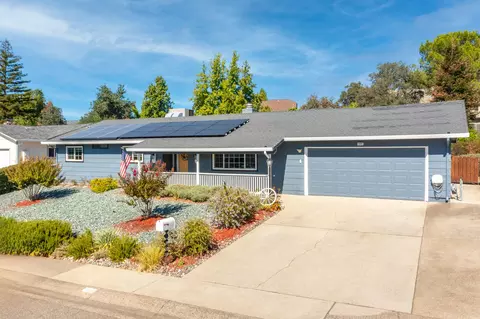 3665 Oro St, Redding, CA 96001