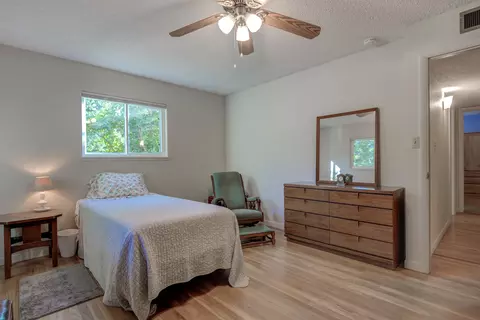 Bedroom - 3250 Rupert Rd, Anderson, CA 96007 photo 4 of 6