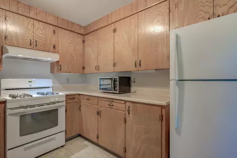 Kitchen - 3250 Rupert Rd, Anderson, CA 96007 photo 4 of 4