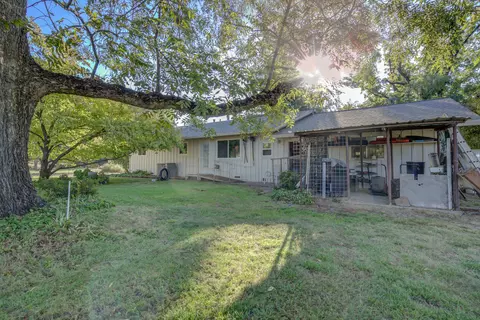 Exterior - 3250 Rupert Rd, Anderson, CA 96007 photo 6 of 7