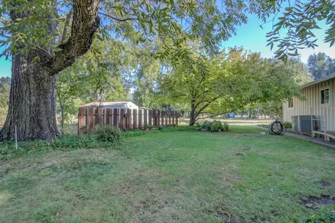 Exterior - 3250 Rupert Rd, Anderson, CA 96007 photo 7 of 7