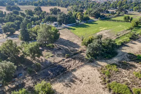 View/Area - 3250 Rupert Rd, Anderson, CA 96007 photo 6 of 7