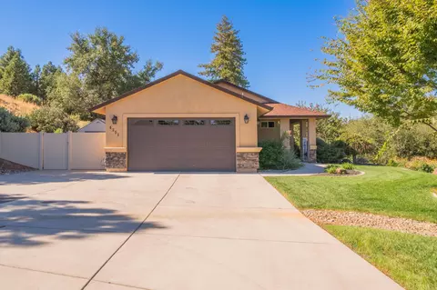 4351 Risstay Way, Shasta Lake, CA 96019