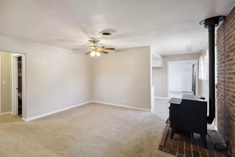 Living - 7924 Greenfield St, Redding, CA 96002 photo 1 of 4